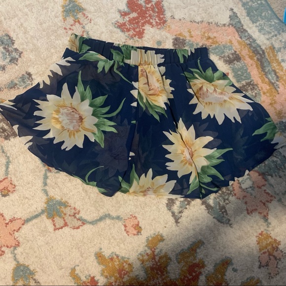 Show Me Your Mumu set - Picture 2 of 3